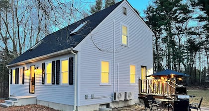 5min from the Gillette Stadium! Sleeps 12 people! - Pet-Friendly !