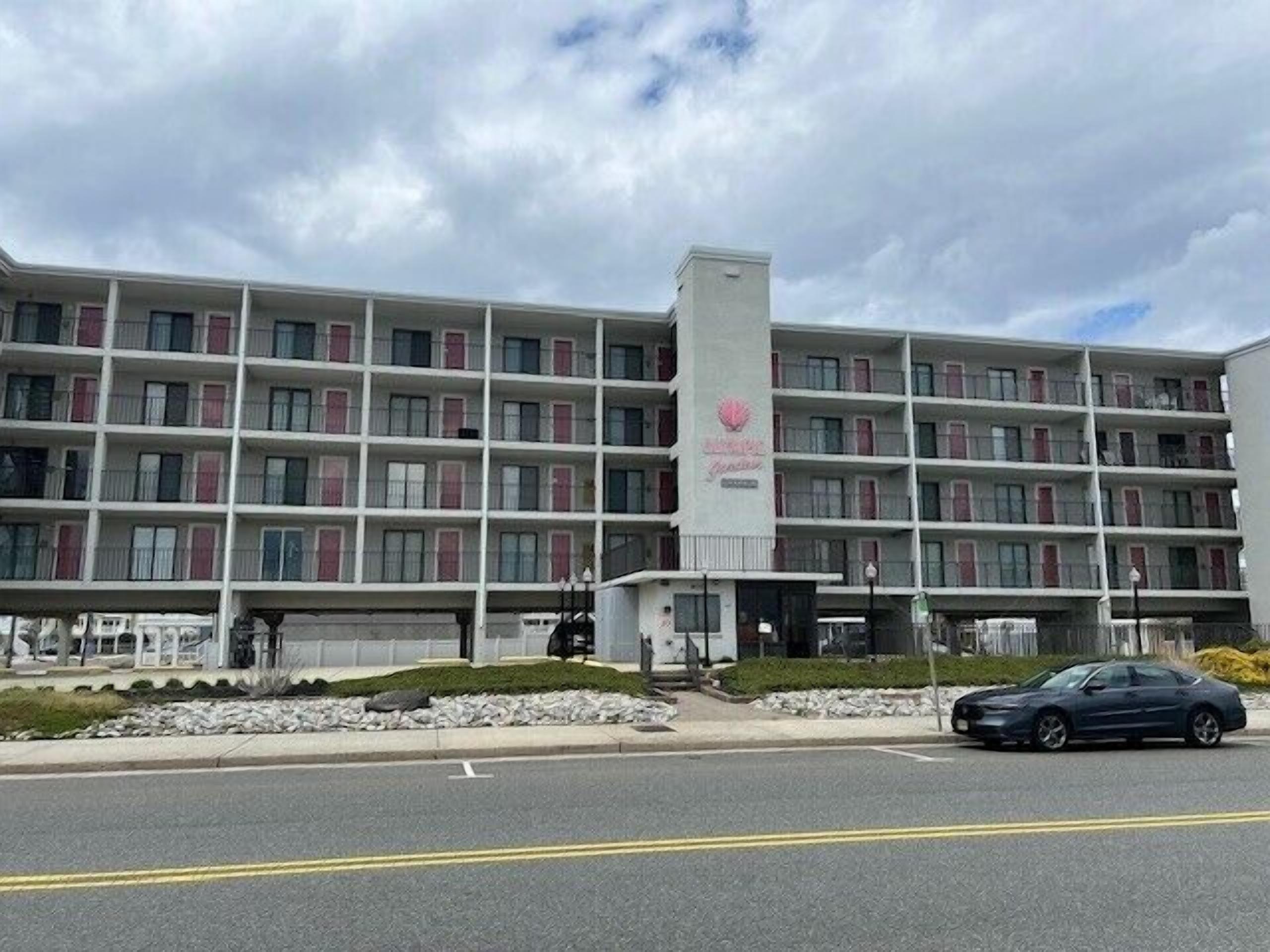 1 bedroom 1 bath condo