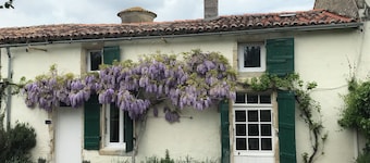 La Maison Glycine. A charming 3 bedroom cottage set in beautiful countryside