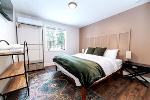 2 室のベッドルーム、アイロン / アイロン台、旅行用ベビーベッド、WiFi