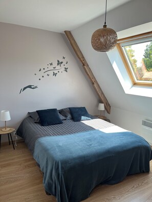 2 chambres, coffres-forts dans les chambres, bureau, Wi-Fi gratuit