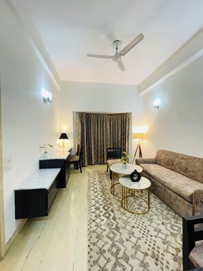 Interior - BedChambers Serviced Apartments -Artemis (Gurugram)