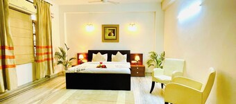 BedChambers Serviced Apartments -Artemis