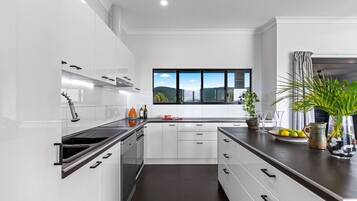 Dishwasher, coffee/tea maker