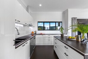 Dishwasher, coffee/tea maker