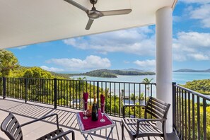 Unclassified image, 5 of 24, button - Panorama at Shute Harbour (Shute Harbour)