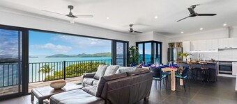 Gorgeous three-bedroom, two-bathroom home boasting uninterrupted sea views.