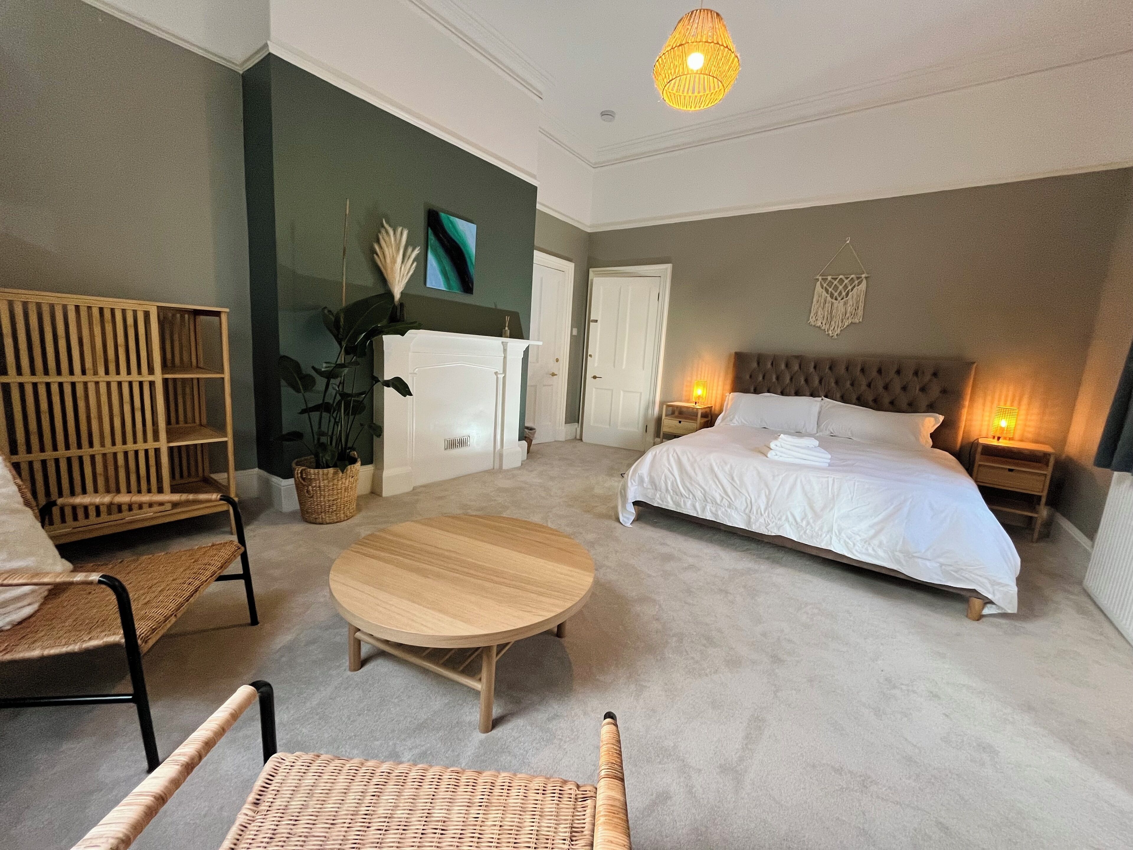 Egyptian cotton sheets, premium bedding, pillow-top beds