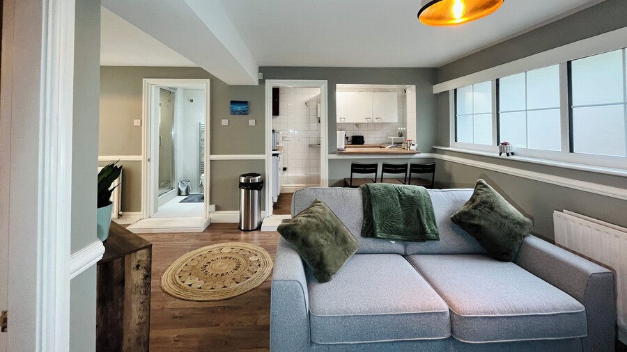 Mossley Hill Retreat