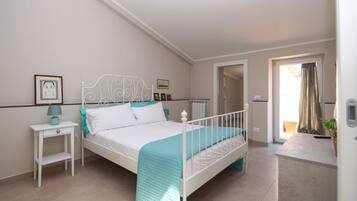 2 camere, culla da viaggio, Wi-Fi gratuito, lenzuola