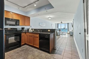 Fridge, microwave, stovetop, dishwasher