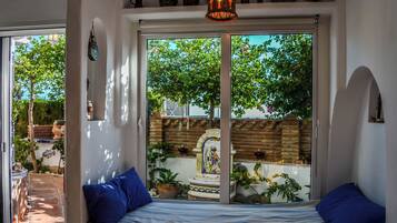 1 bedroom, travel crib, WiFi, bed sheets