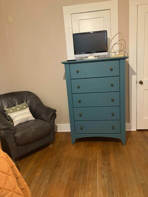 Interior - Private 1BR Back Unit • Clean & Cozy • Great Value in Lafayette (Lafayette)