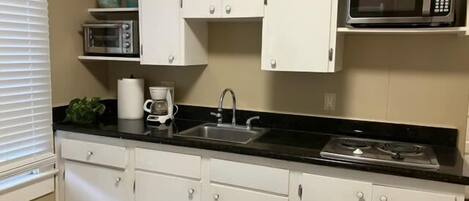 雪櫃、微波爐、爐具、咖啡機/沖茶器