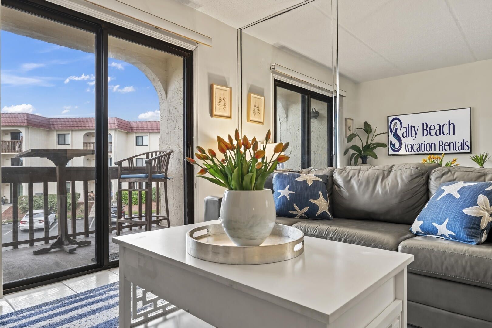 Condo, 2 Bedrooms | Living area | Smart TV