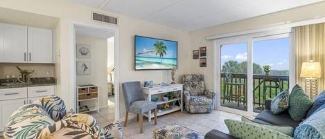 Leilighet, 2 soverom | Oppholdsområde | Smart-TV