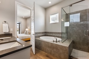 Townhome - 5 sovrum | Badrum | Schampo