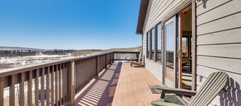 24str-00027 Fairplay Cabin w/ Mountain Views!