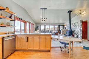 Casa (2 Bedrooms) | Interior