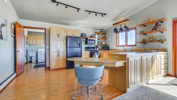 House (2 Bedrooms) | Bahagian dalam