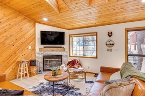 House (2 Bedrooms) | Interior