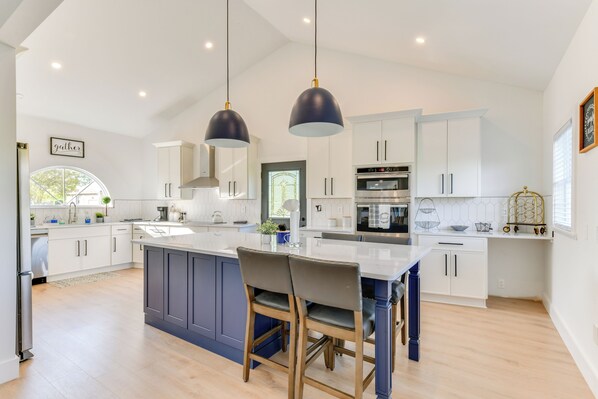 House (5 Bedrooms) | Interior - Pet-friendly Lake Norman Retreat w/ Deck & Grill (Mooresville)