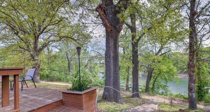 Lakefront Shell Knob Condo w/ Deck & Grill!