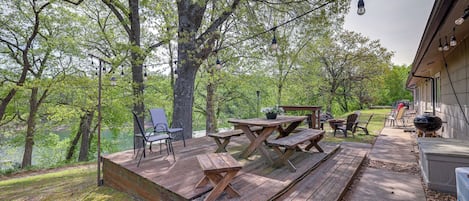 Apartment (2 Bedrooms) | Front of property