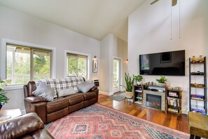 Front of property - Port Townsend Home: Spacious Yard & Mountain Views (Port Townsend)