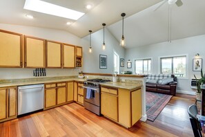 House (4 Bedrooms) | Interior - Port Townsend Home: Spacious Yard & Mountain Views (Port Townsend)