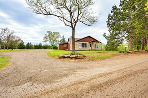 Exterior - Peaceful Perry Home w/ Patio - Pets Welcome! (Perry)