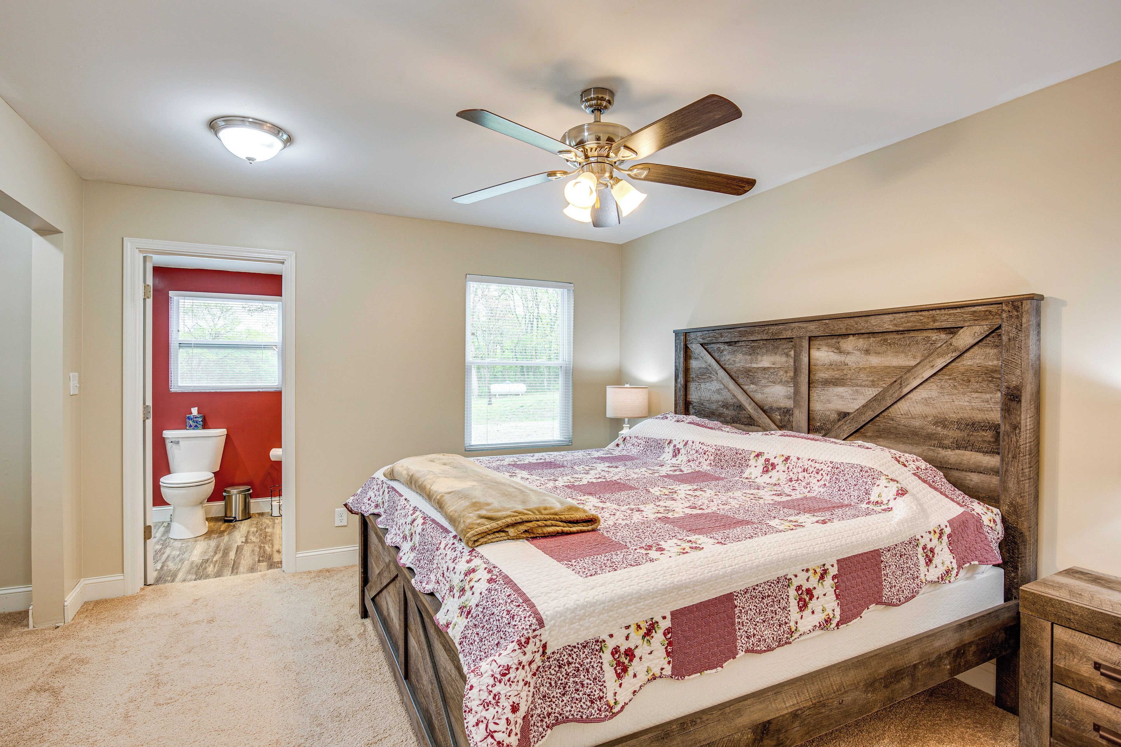 House (3 Bedrooms) | 3 bilik tidur, seterika/papan seterika, cadar katil 