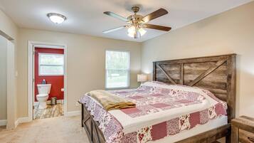 House (3 Bedrooms) | 3 bilik tidur, seterika/papan seterika, cadar katil