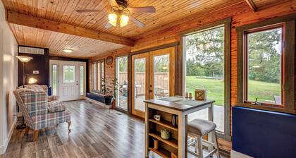 Peaceful Perry Home w/ Patio - Pets Welcome!