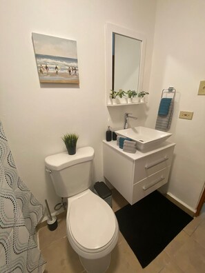 Shower, towels, soap, shampoo