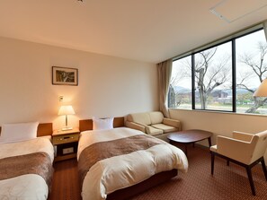 In-room safe, iron/ironing board, free WiFi, bed sheets - KKR Kyoto Kuniso (Kyoto)