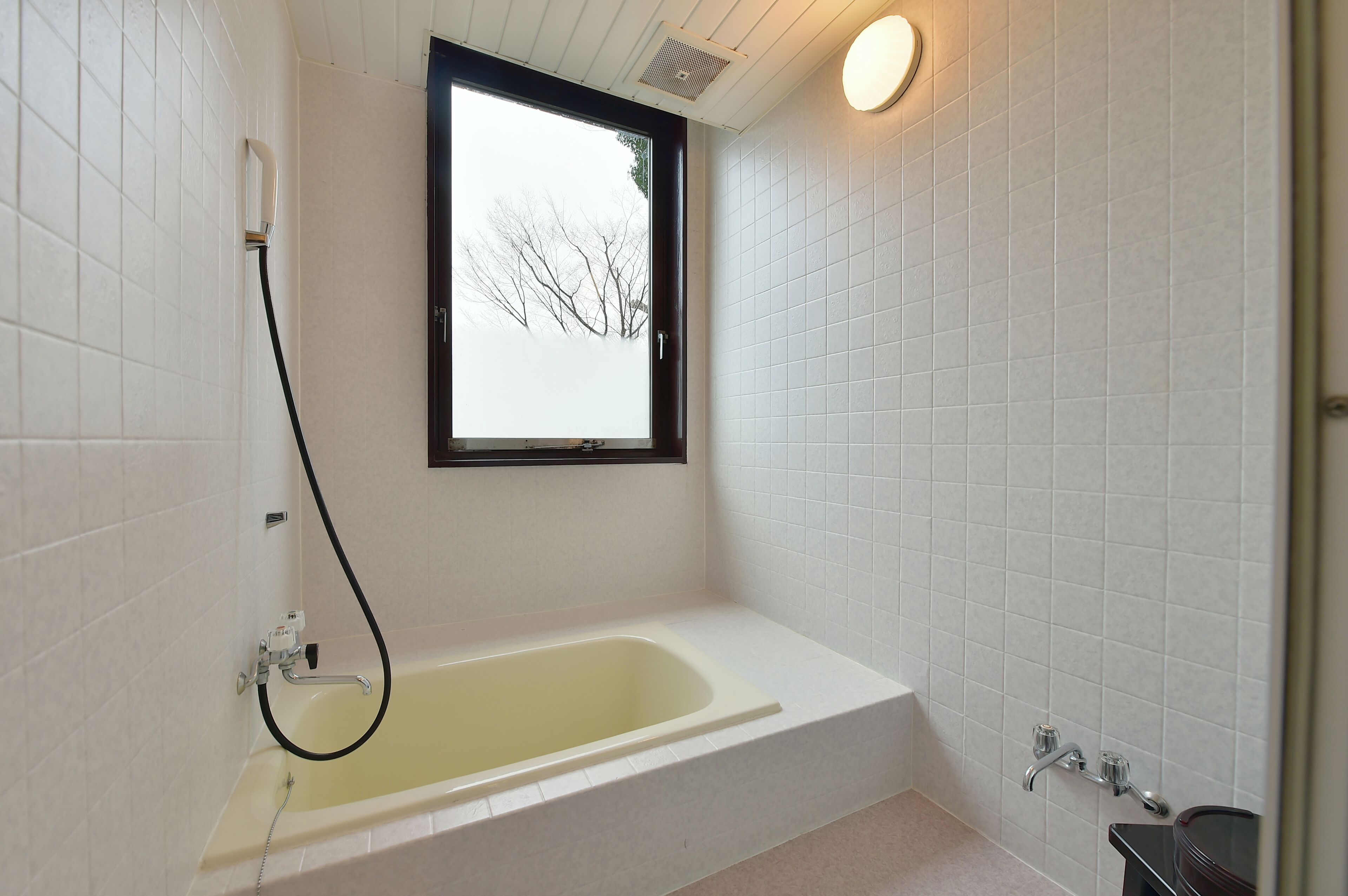 Bathroom | Combined shower/tub, deep soaking tub, hair dryer, bathrobes