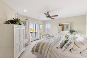 3 bedrooms, iron/ironing board, WiFi, bed sheets - Bay Dream Believer: Soundfront | Shared Pool (Kill Devil Hills)