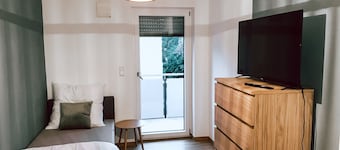 Stylisch Modern -2-4 Personen - Parkplatz -wlan Netflix