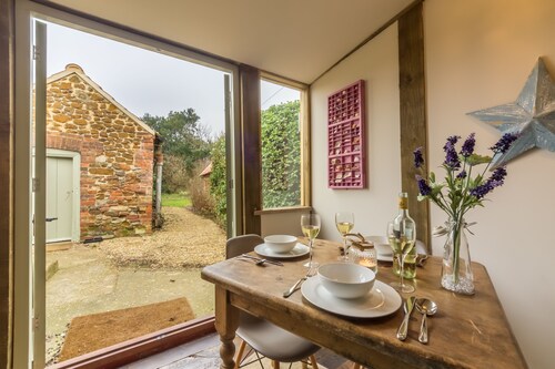 Orchard Cottage, Ringstead, Norfolk