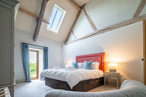 4 Schlafzimmer, Bügeleisen/Bügelbrett, Internetzugang, Bettwäsche
