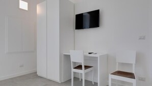 Interior - Bovio Suites Apartments #2 + #3 [center Wi fi] (GALLIPOLI)