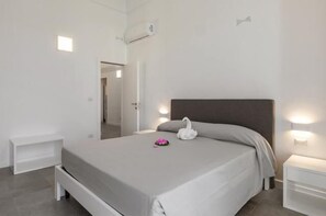 4 camere, ferro/asse da stiro, Wi-Fi