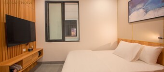 Elysees Hotel