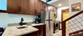 Brand New! Lake Chatuge Tiny Home in the Heart of Hiawassee