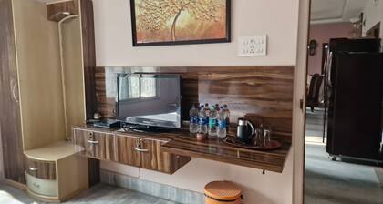 Cosy, Comfortable, safe stay at an affordable rate in Kolkata #2