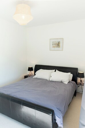 1 bedroom, iron/ironing board, WiFi, bed sheets - Long Range 1, Henham Park Nr Southwold (Beccles)