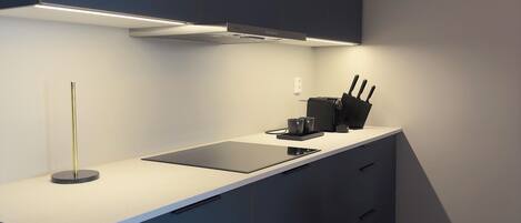 オーブン、コンロ、食器洗い機