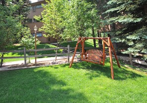 Children’s area - East Vail Remodeled 1 Bedroom Long Term Rental by Gorecreek Rentals (Vail)