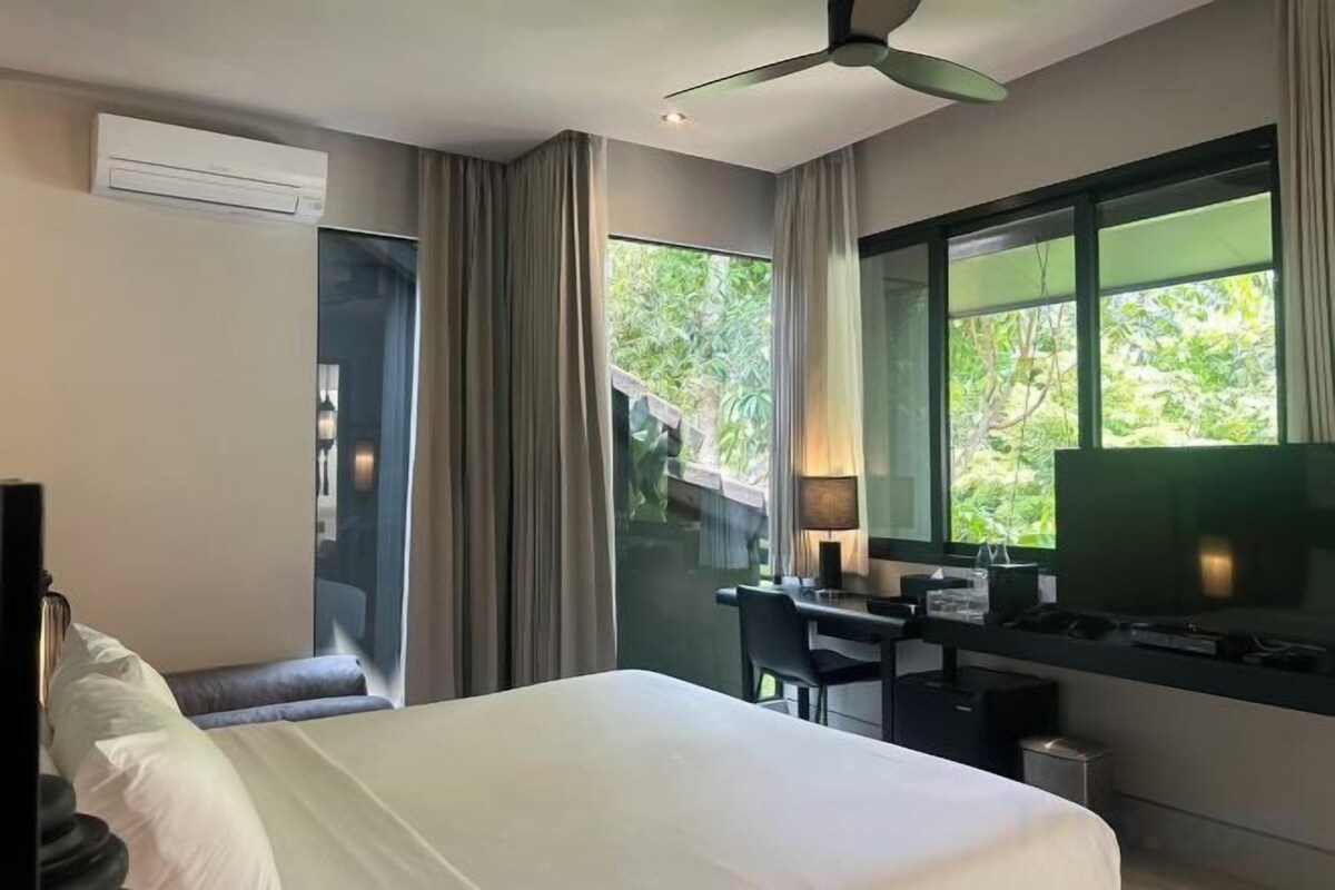 Quartos à prova de som, Wi-Fi de cortesia, roupa de cama
